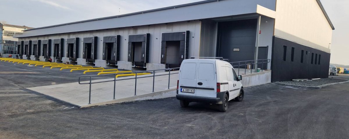 Conversion of a service hall into a production hall