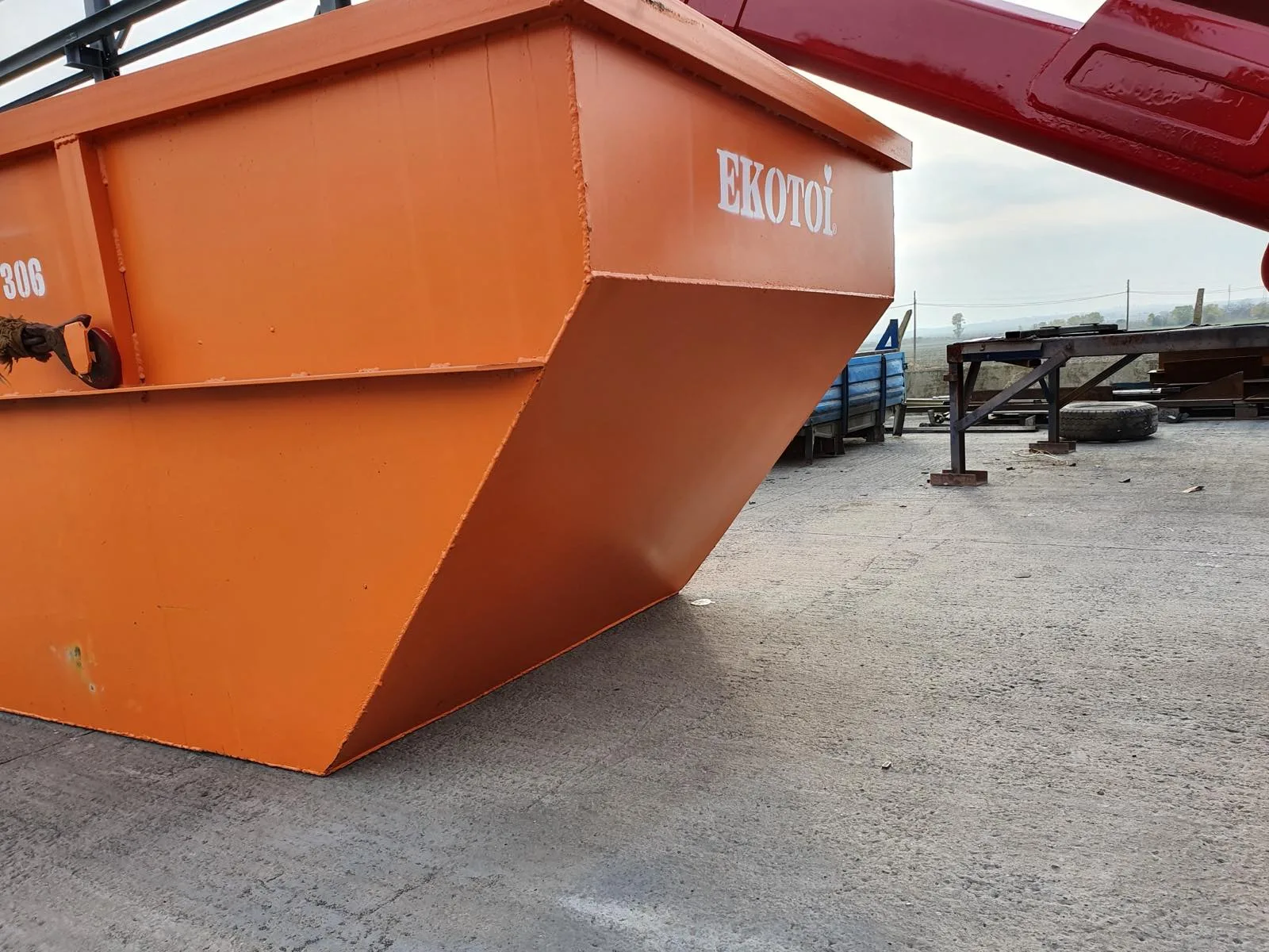 Waste Container Fabrication and Anti-Corrosion Protection for EKOTOI